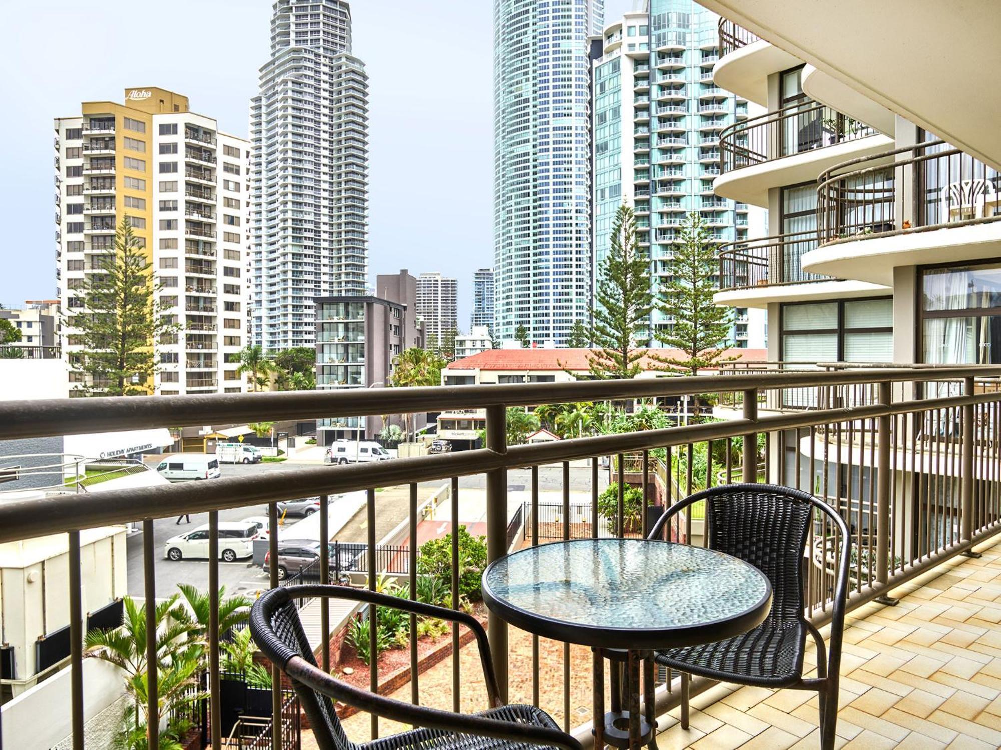 Beachcomber Surfers Paradise *