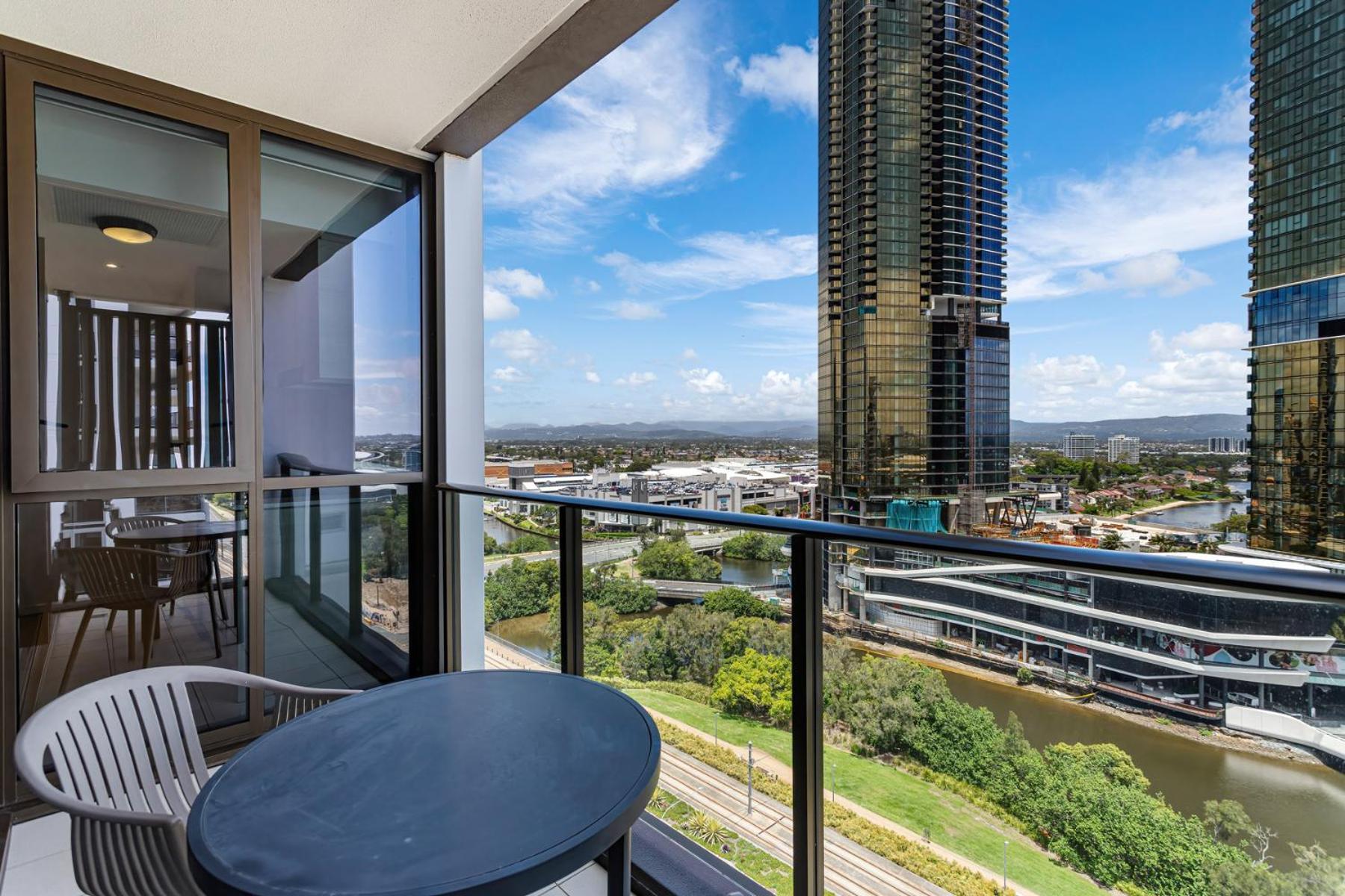 Apartment Coastal Dream Across From Casino At Avani Broadbeach