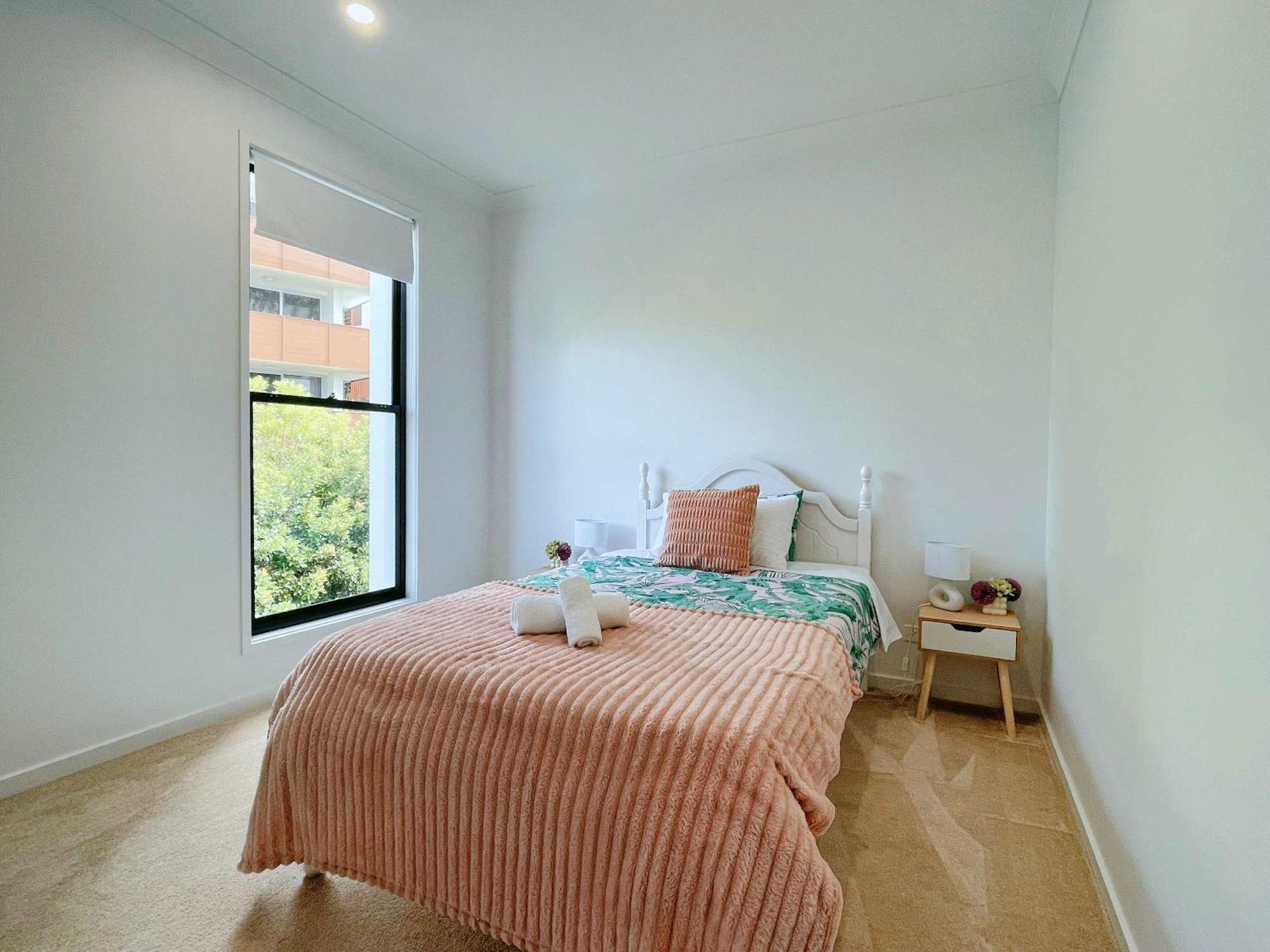 Brand New 3br Modern Comfort Oasis Wifi Parking Holiday home *