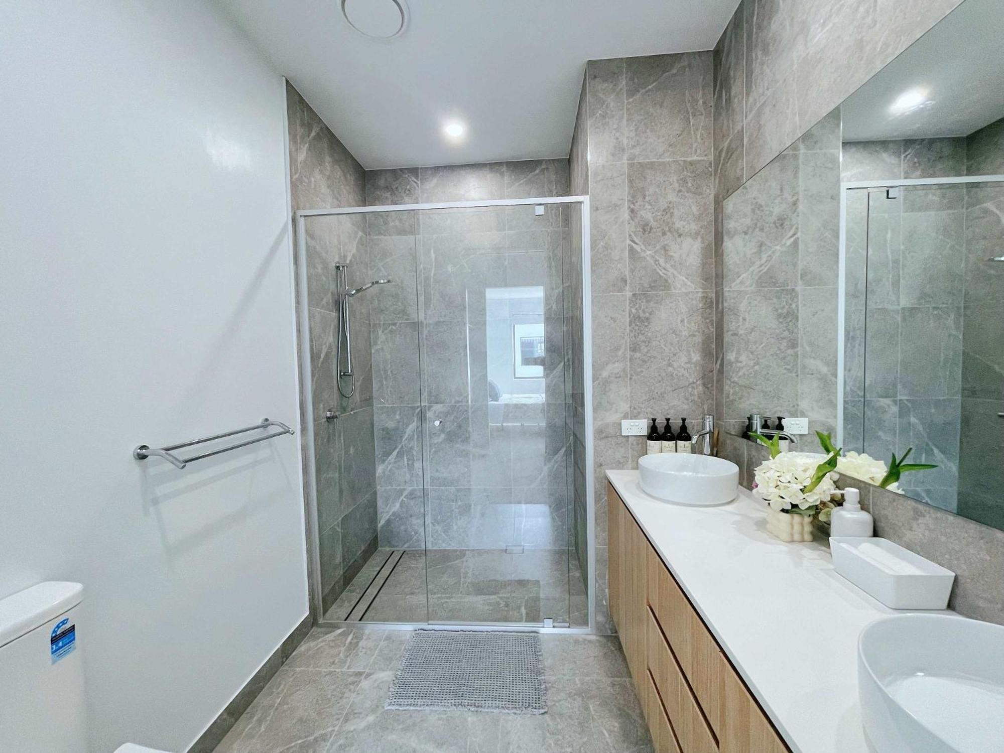 Brand New 3br Modern Comfort Oasis Wifi Parking Gold Coast
