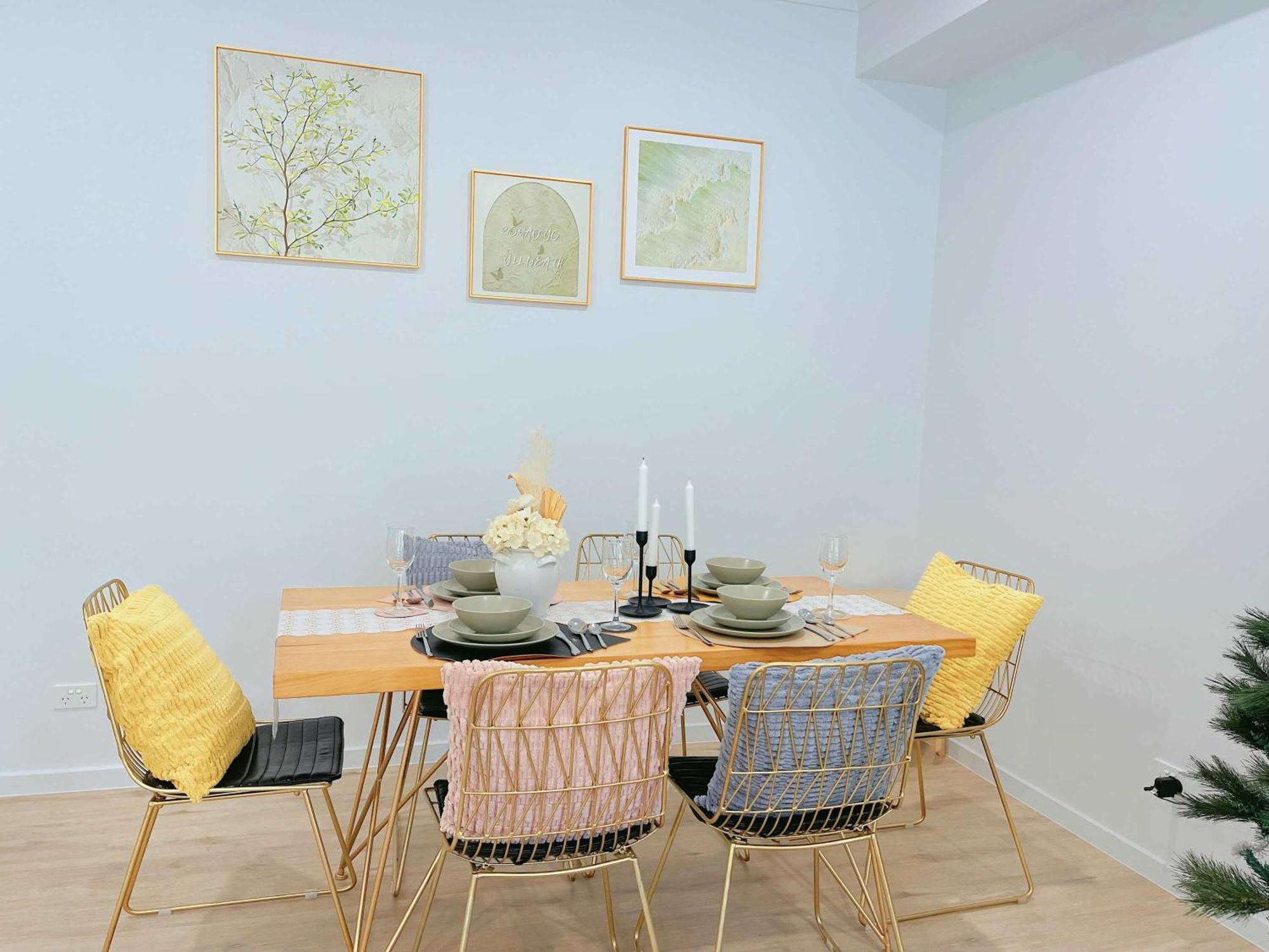 Holiday home Brand New 3br Modern Comfort Oasis Wifi Parking *