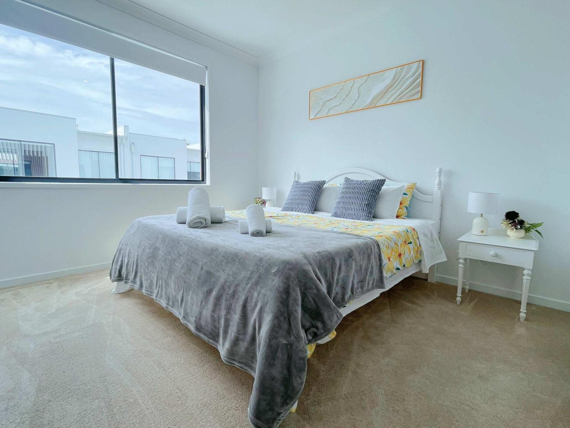 Brand New 3br Modern Comfort Oasis Wifi Parking *