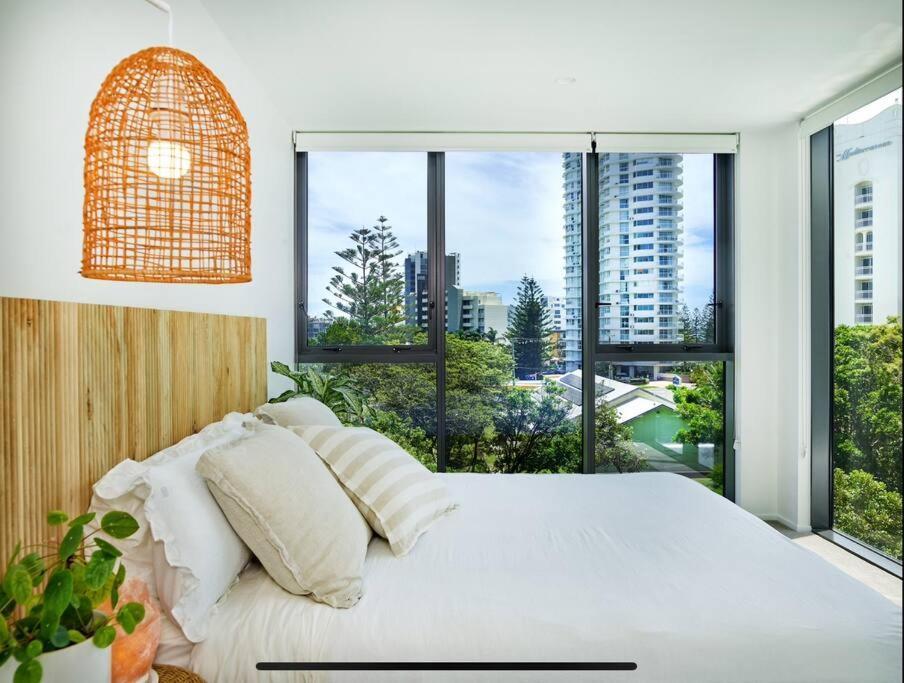 Apartment Beauty On Burleigh *