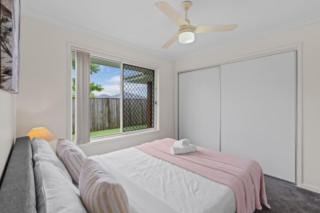 Stunning 4br With Yard Parking Costco And Theme Park Gold Coast