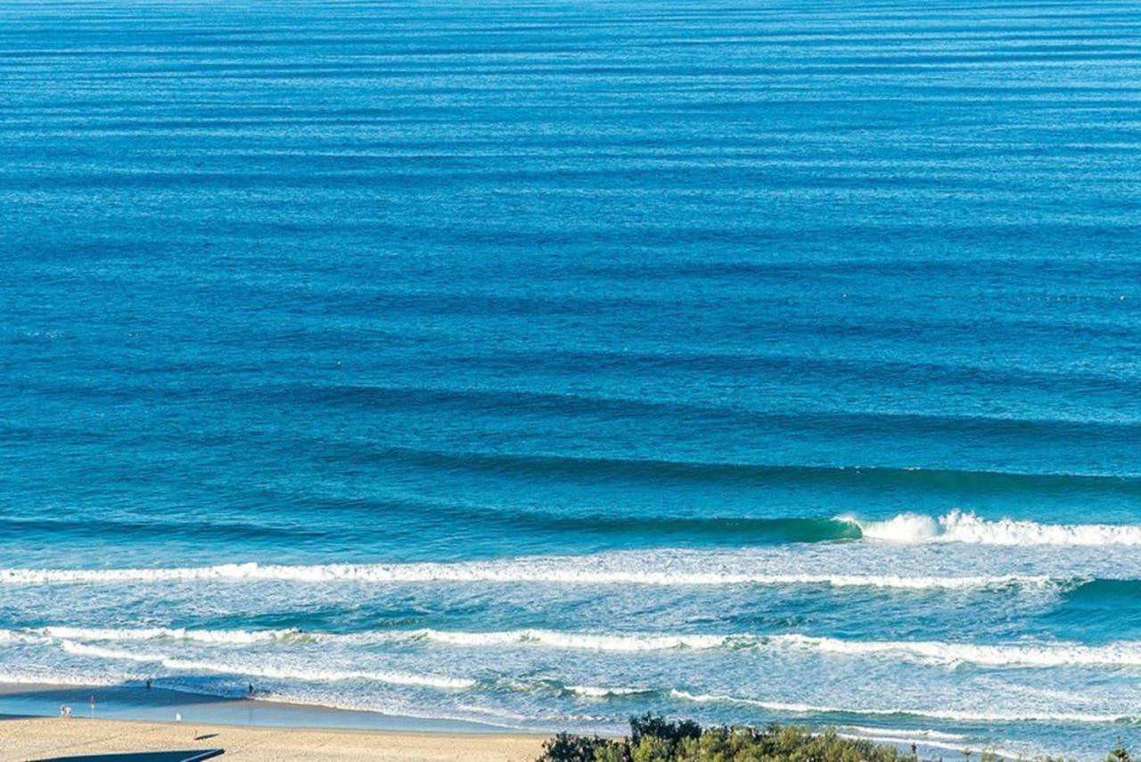 Modern Broadbeach With Amazing Views Holiday home Gold Coast