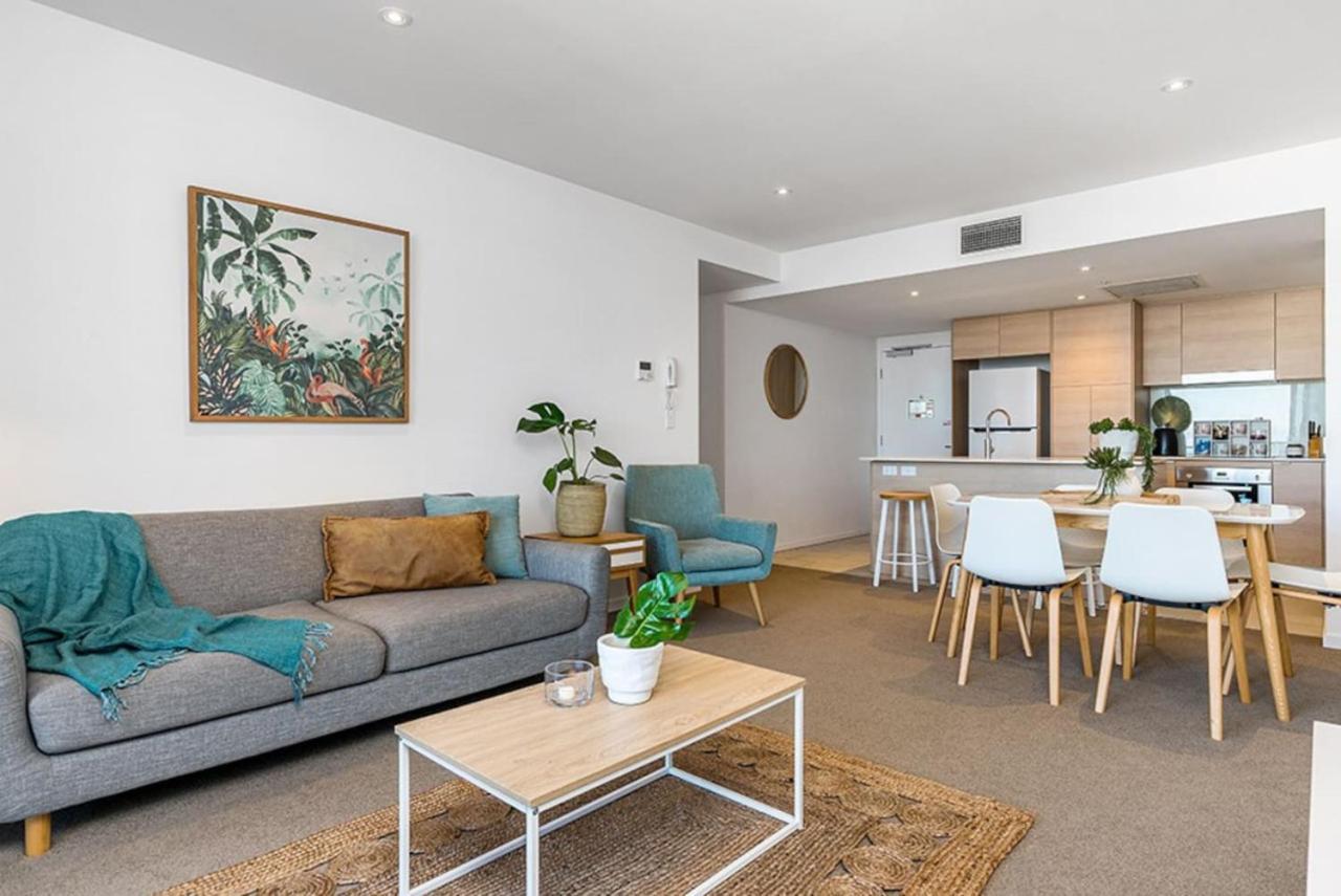 Modern Broadbeach With Amazing Views Holiday home Gold Coast
