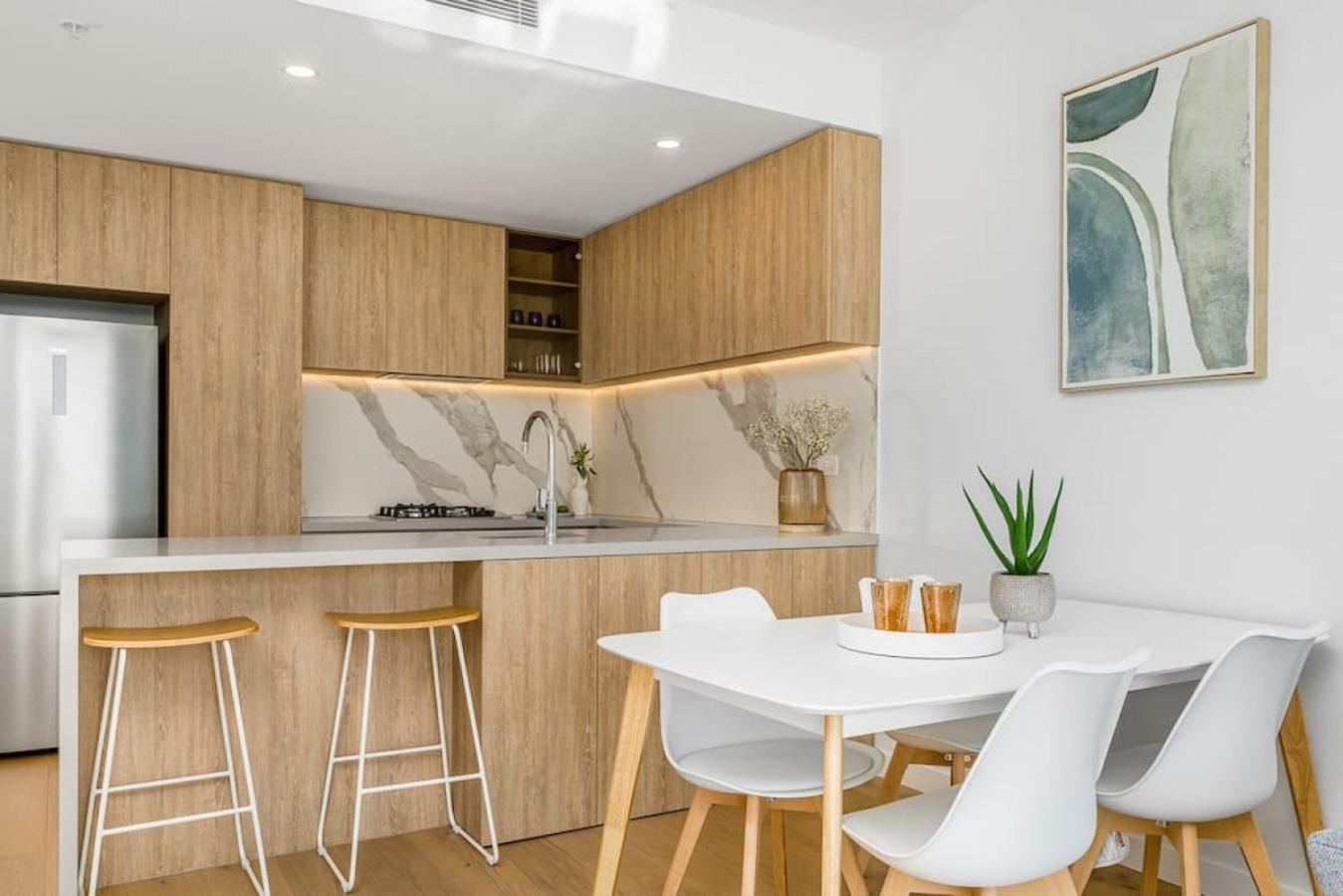 The Darling Of Broadbeach - With Spectacular Views * Gold Coast