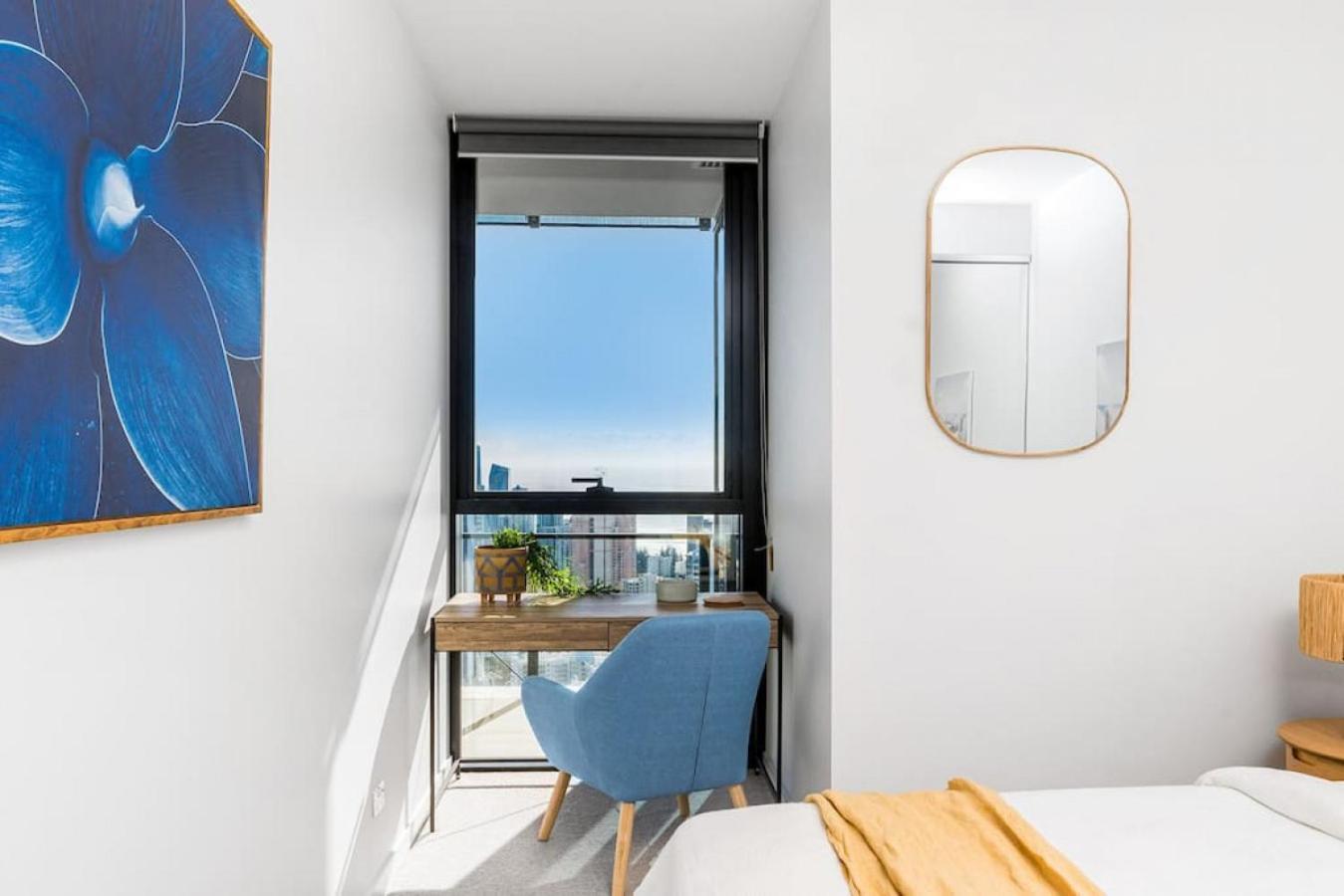 The Darling Of Broadbeach - With Spectacular Views *