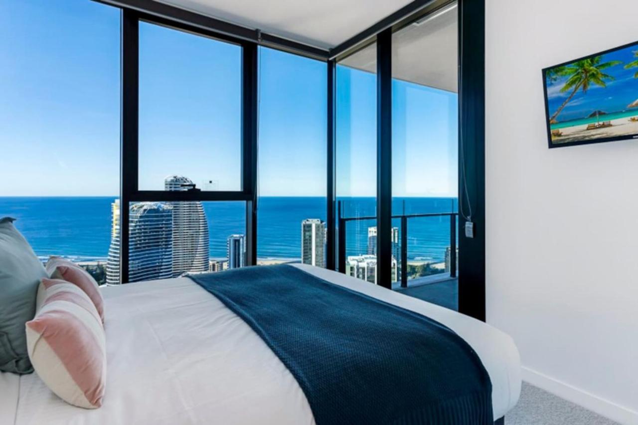 Apartment Star In The Sky Broadbeach - Stunning Ocean Views *
