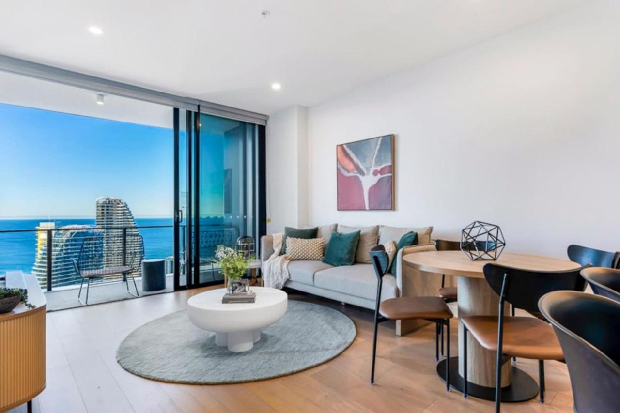 Star In The Sky Broadbeach - Stunning Ocean Views Apartment *