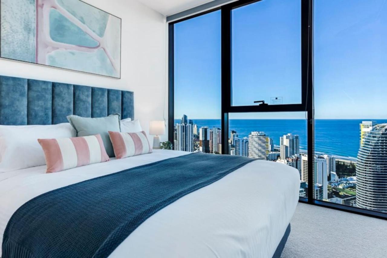 Star In The Sky Broadbeach - Stunning Ocean Views Apartment *