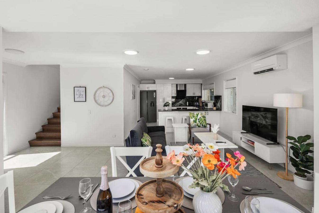 Casa de férias 3br Charming Near Malls Gym Parks And Nature