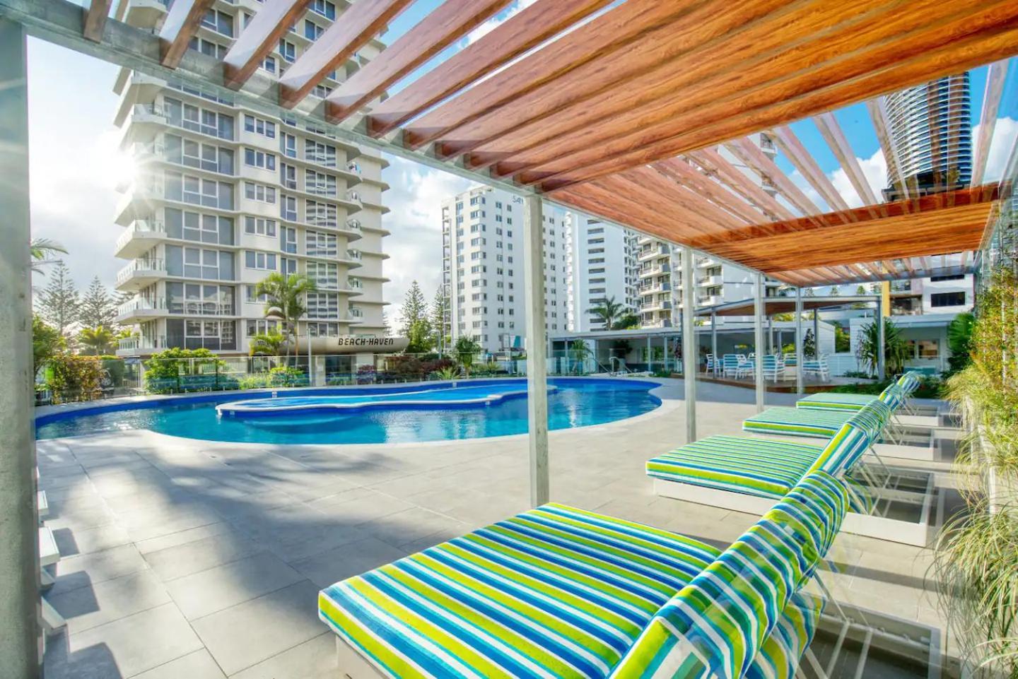 Apartment Haven, 25th Floor Beachfront