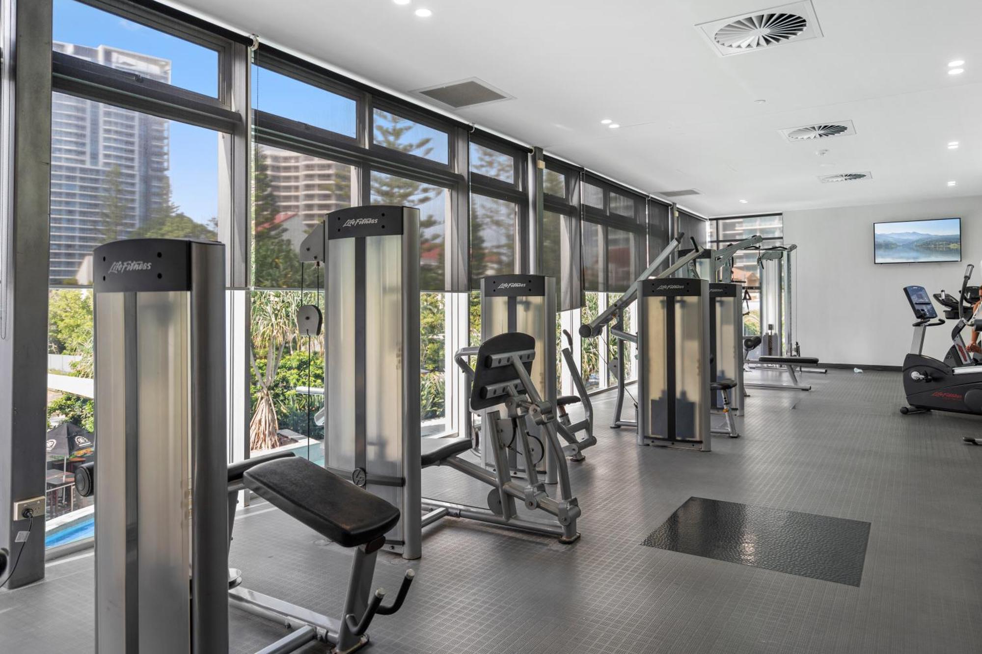 Apartment Stylish Q Towers Breathtaking Views Sleeps 6