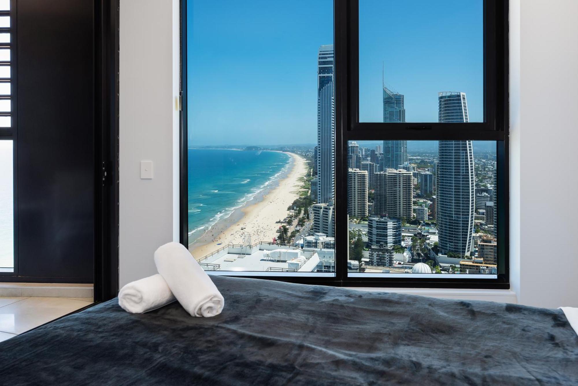 Apartment Oceanview Luxury Beachfront 2b2b *