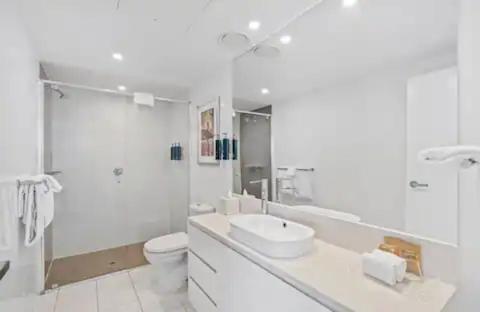 Lvl 39 - Panoramic Hilton Living With Ocean Views