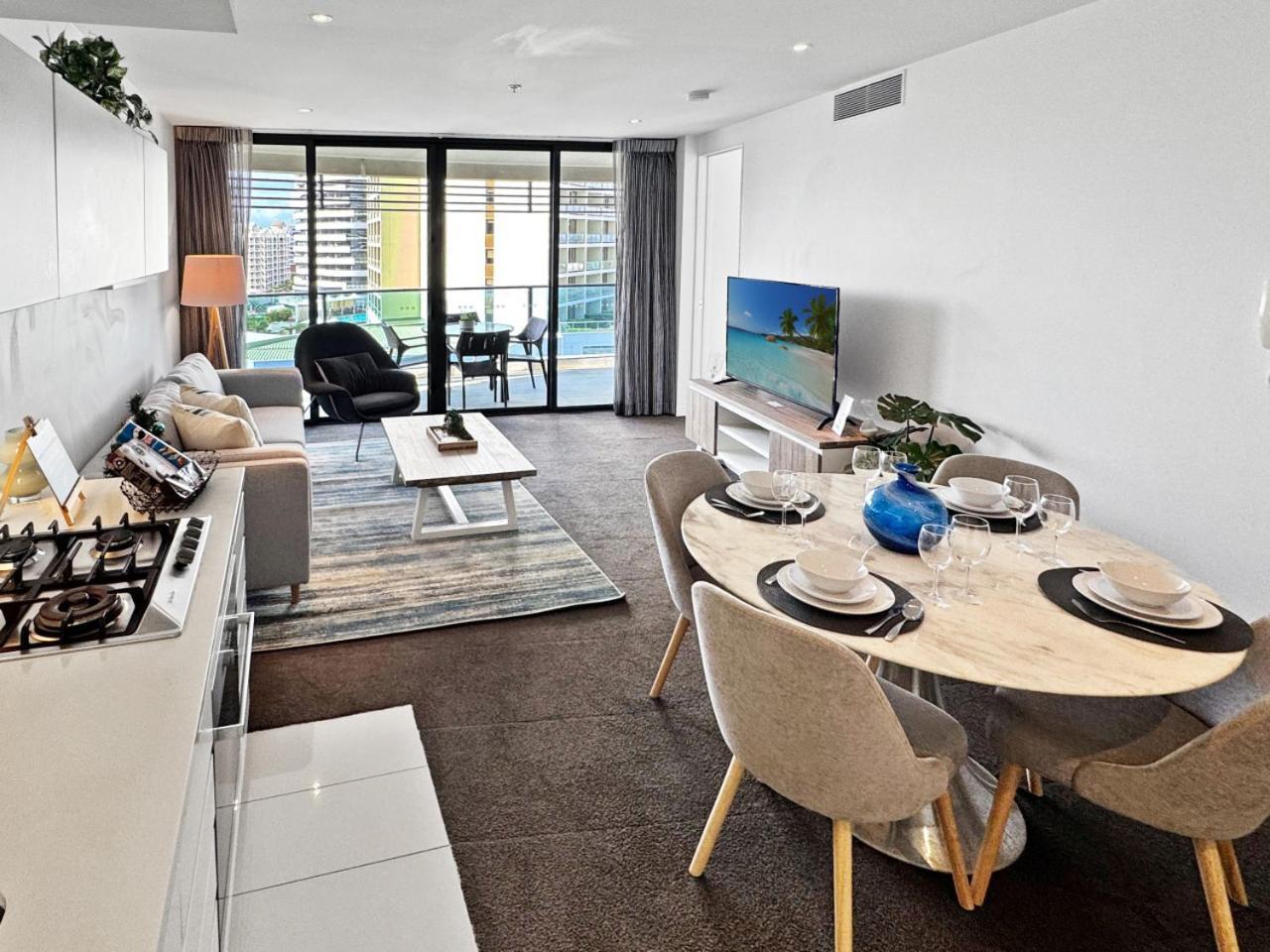 Perfect Beachside Getaway Oracle Tower 2, 8th Floor Apartment Gold Coast