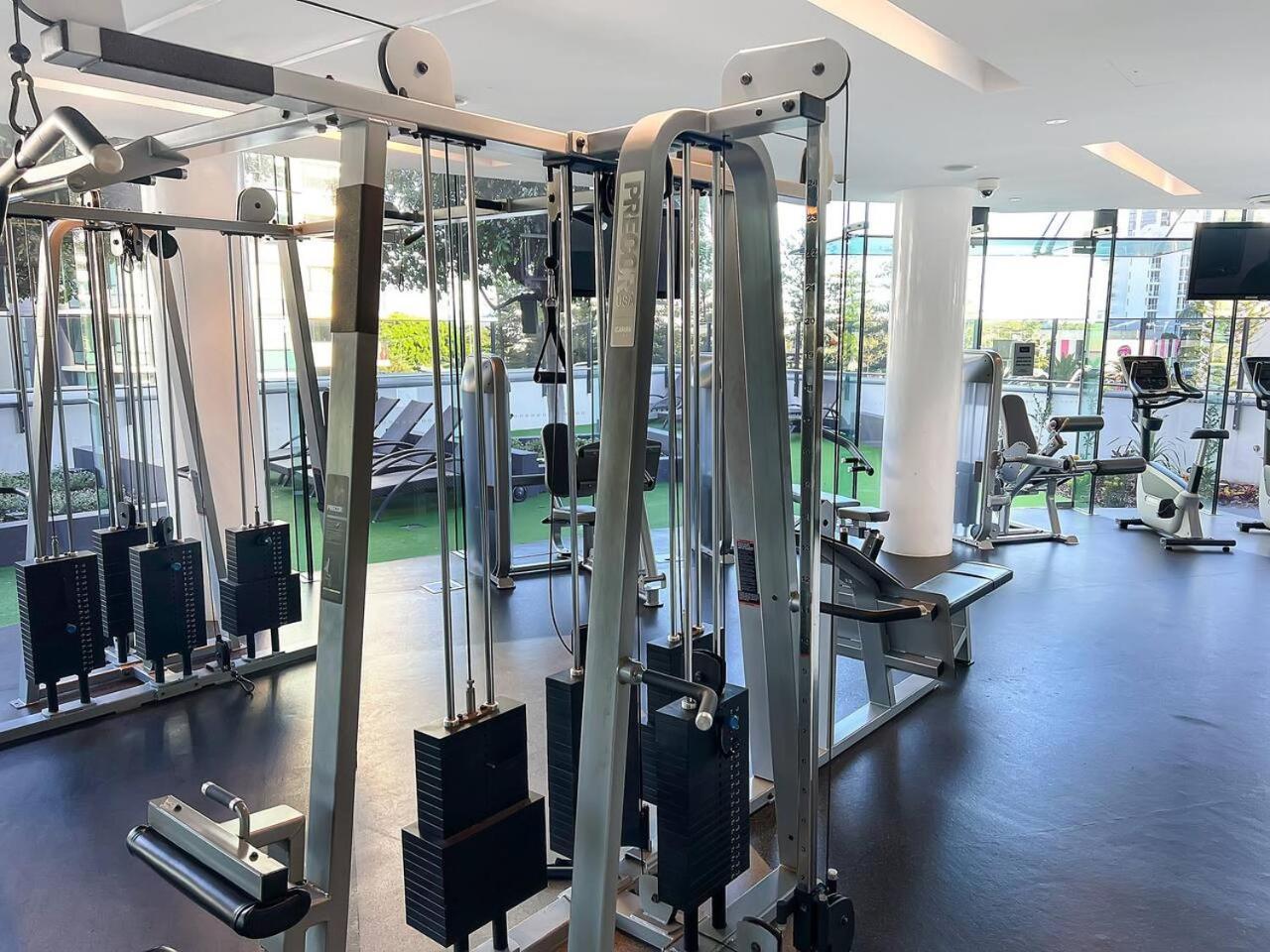 Perfect Beachside Getaway Oracle Tower 2, 8th Floor * Gold Coast