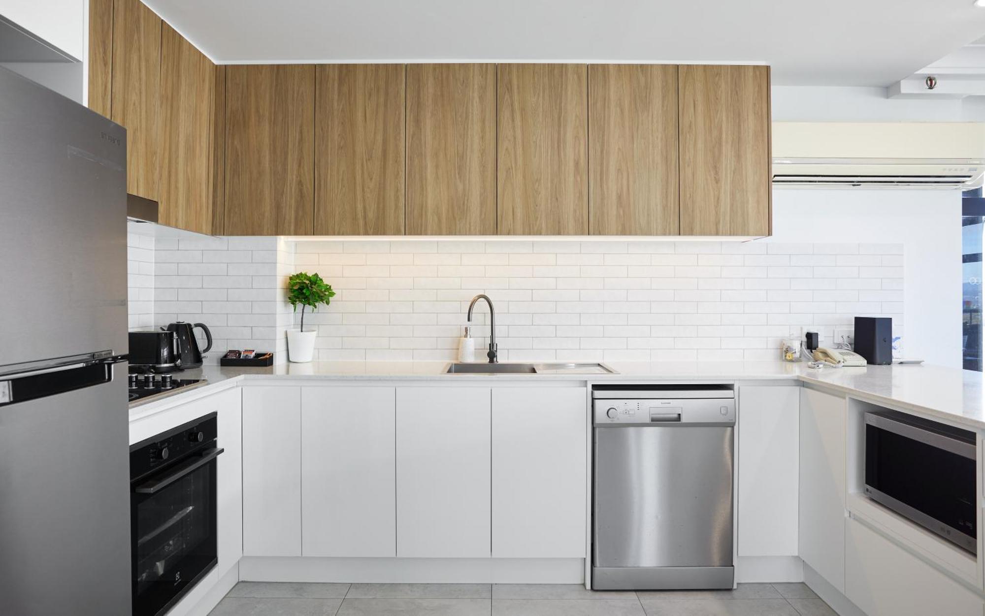 Serain Residences In Imperial Building * Gold Coast