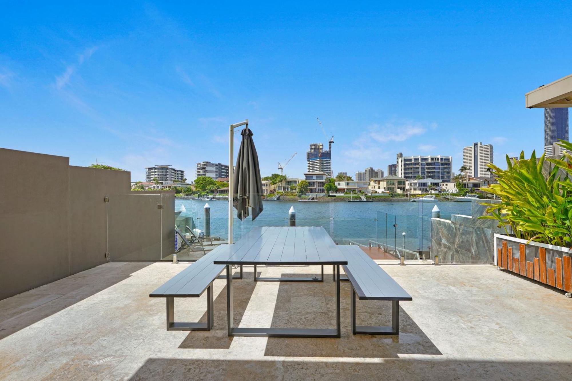 Villa 3 M Luxury Waterfront In Paradise Pets Welcome