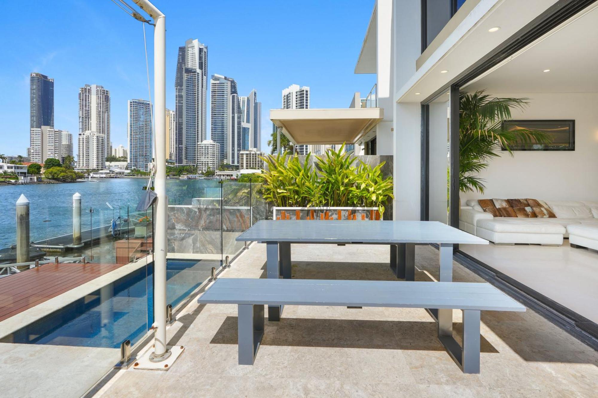 3 M Luxury Waterfront In Paradise Pets Welcome *