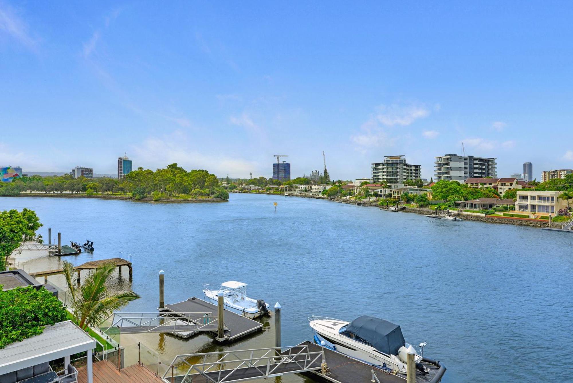 3 M Luxury Waterfront In Paradise Pets Welcome Villa