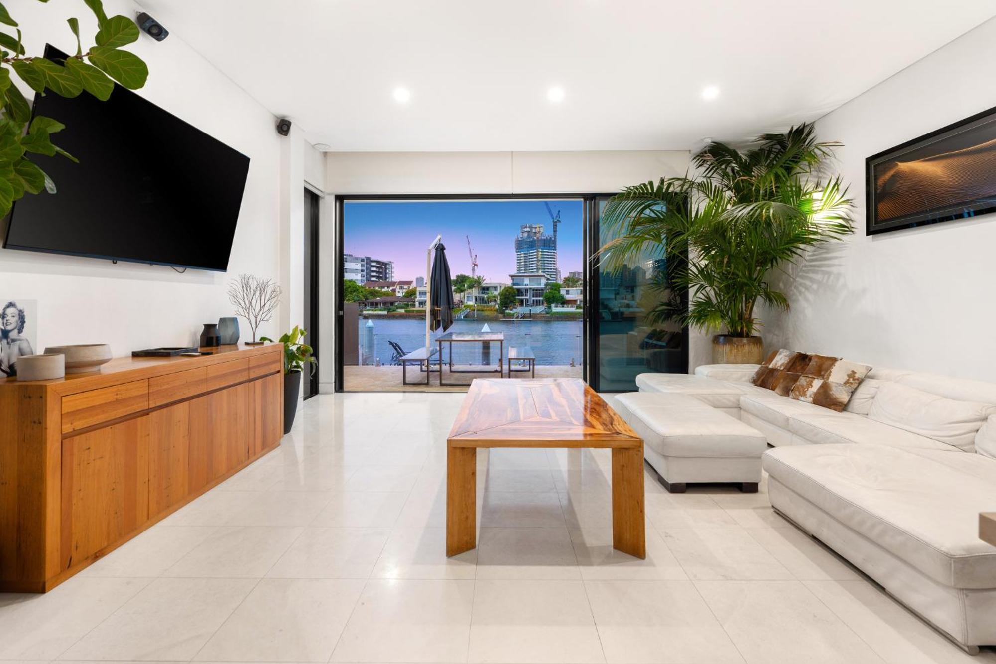 3 M Luxury Waterfront In Paradise Pets Welcome