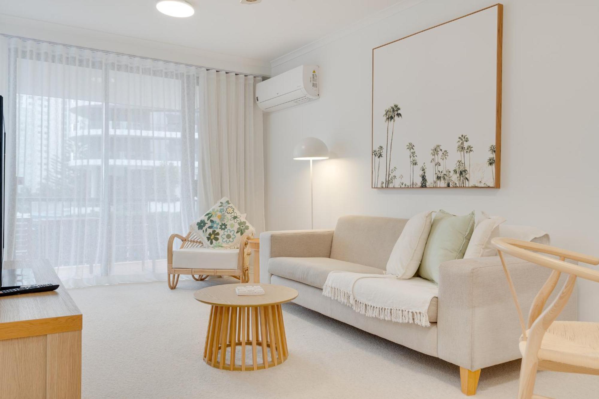 Apartment Luxurious 1-bedroom Retreat In Heart Of Broadbeach *