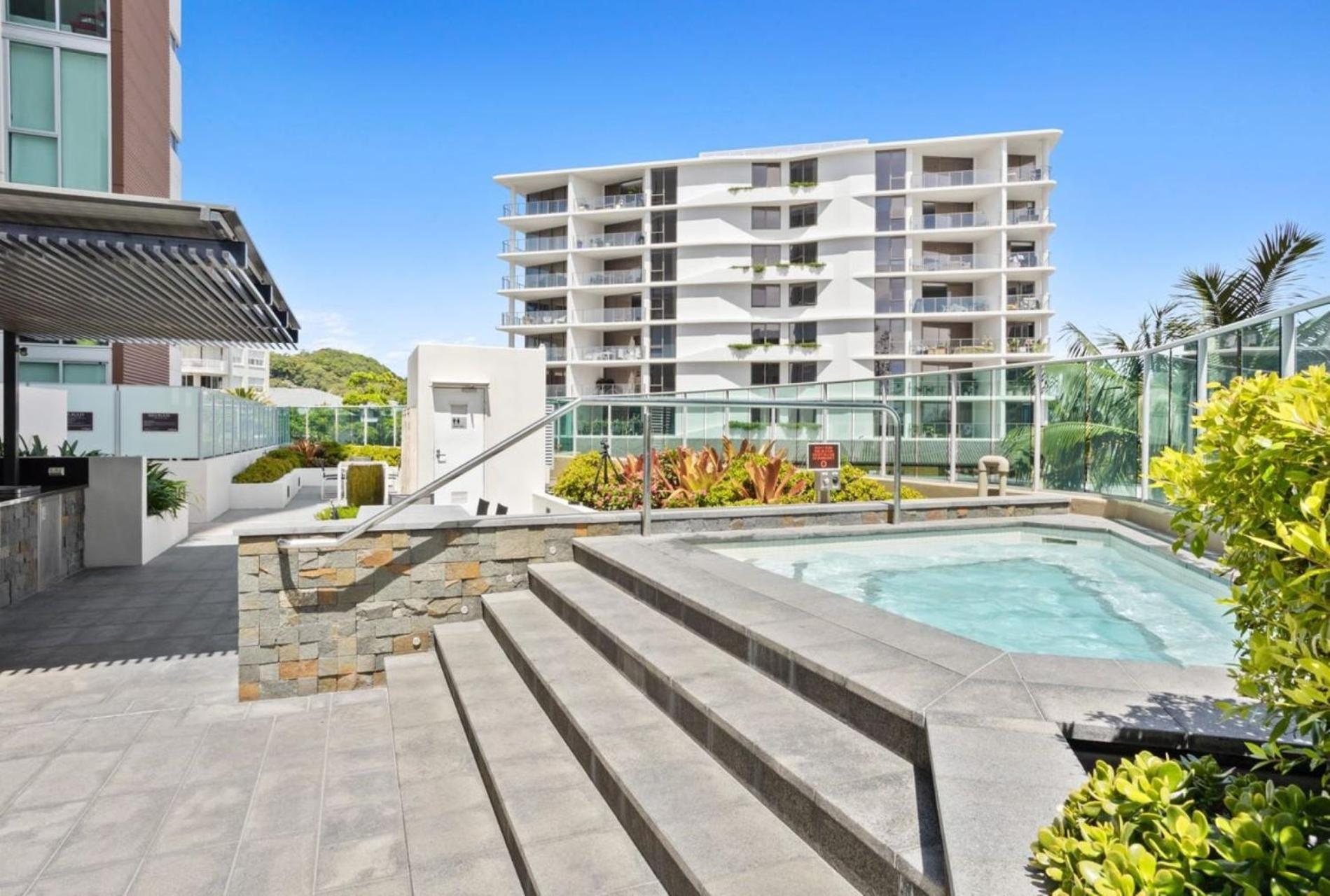 Luxury Beachfront In Kirra