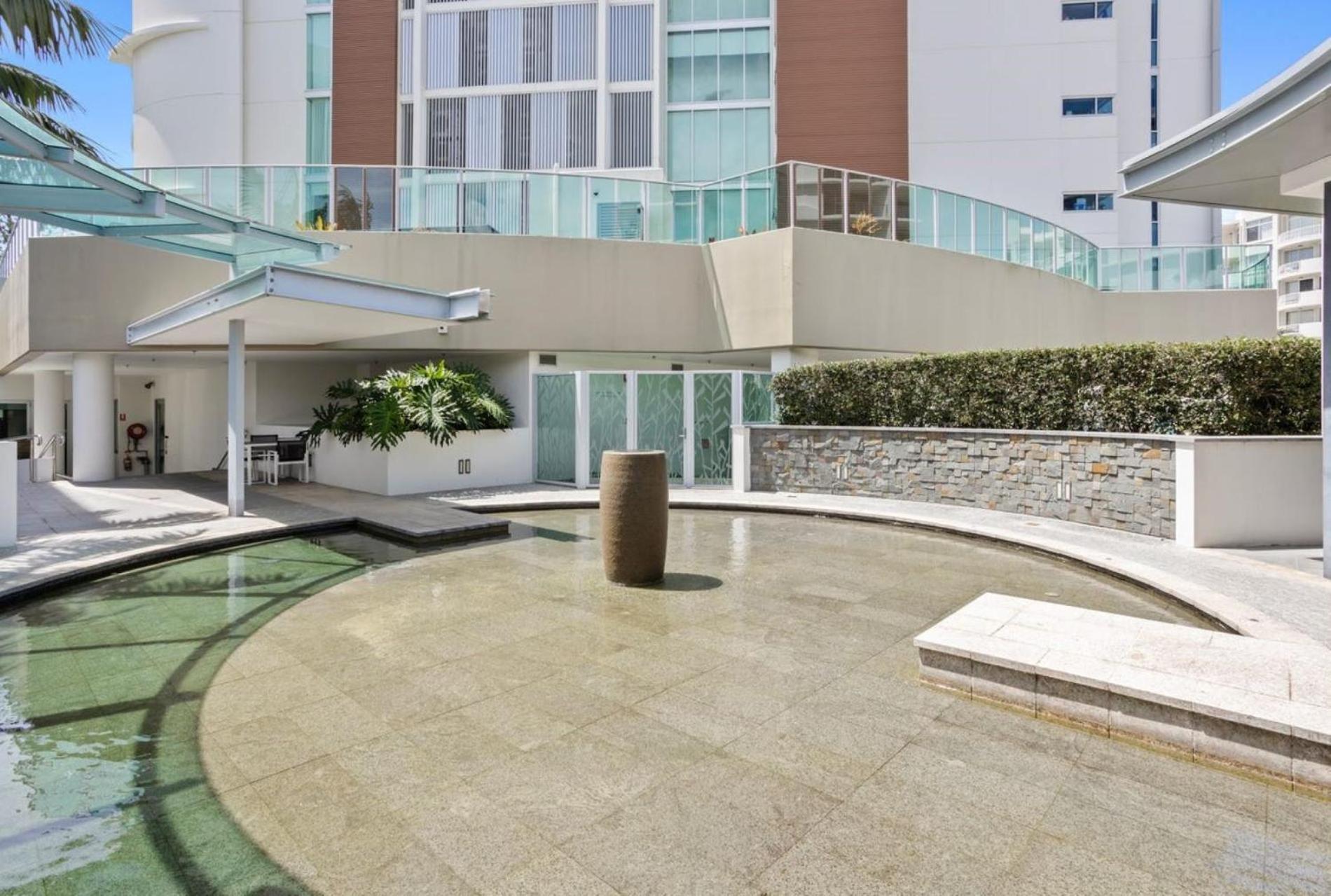 Luxury Beachfront In Kirra * Gold Coast