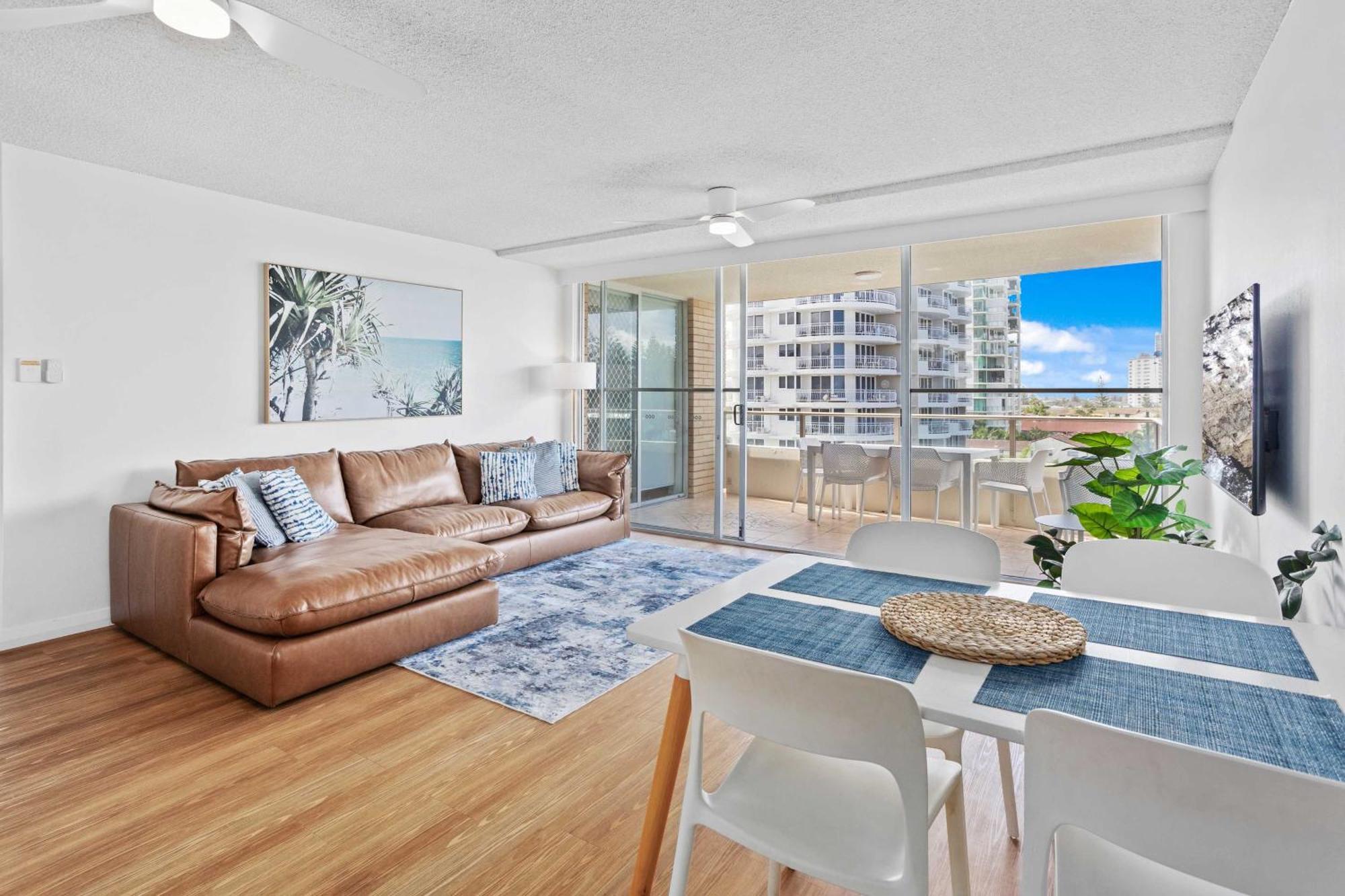Escape On The Esplanade Apartment Gold Coast