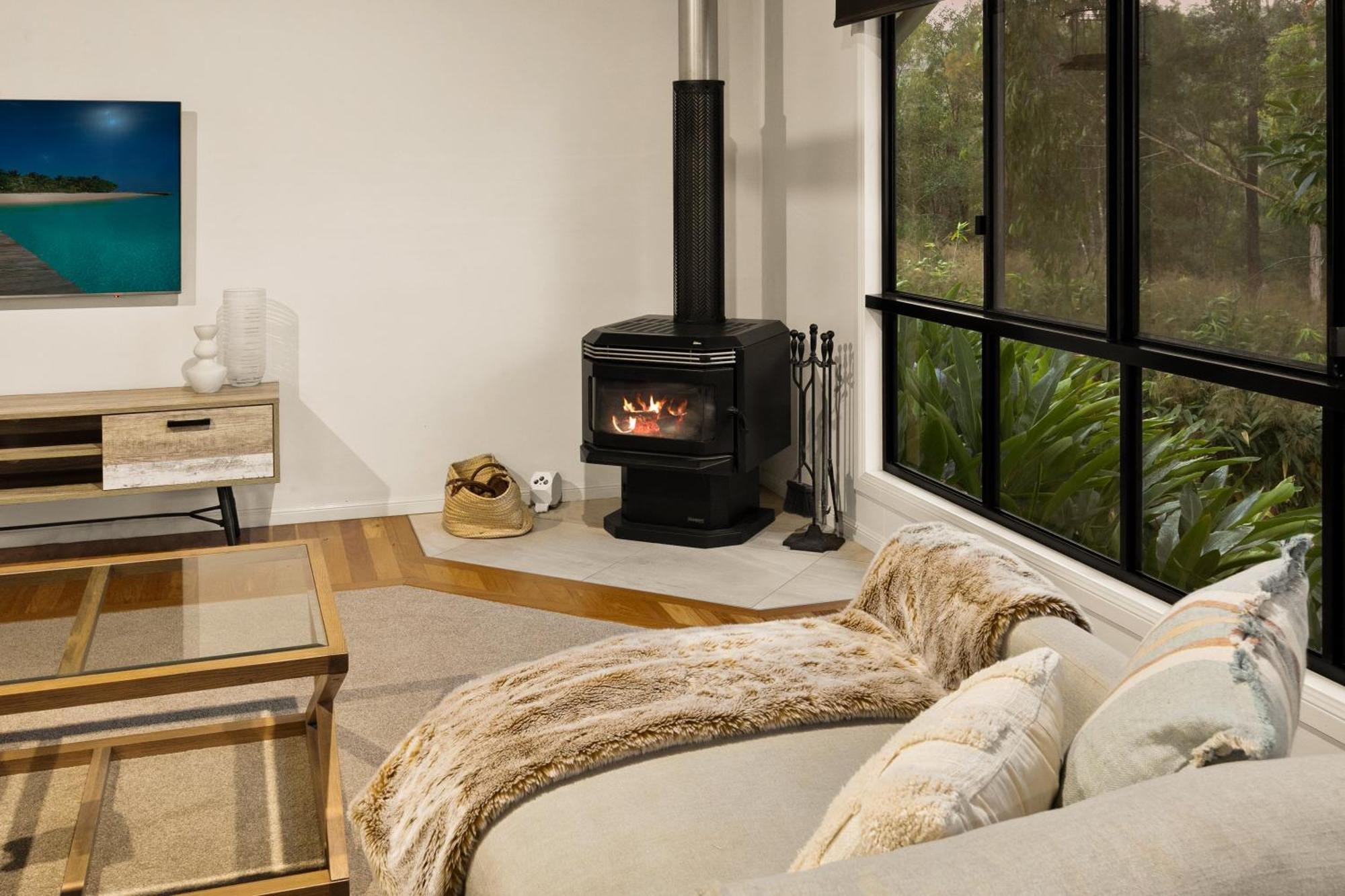 Forestland Hinterland Hideaway