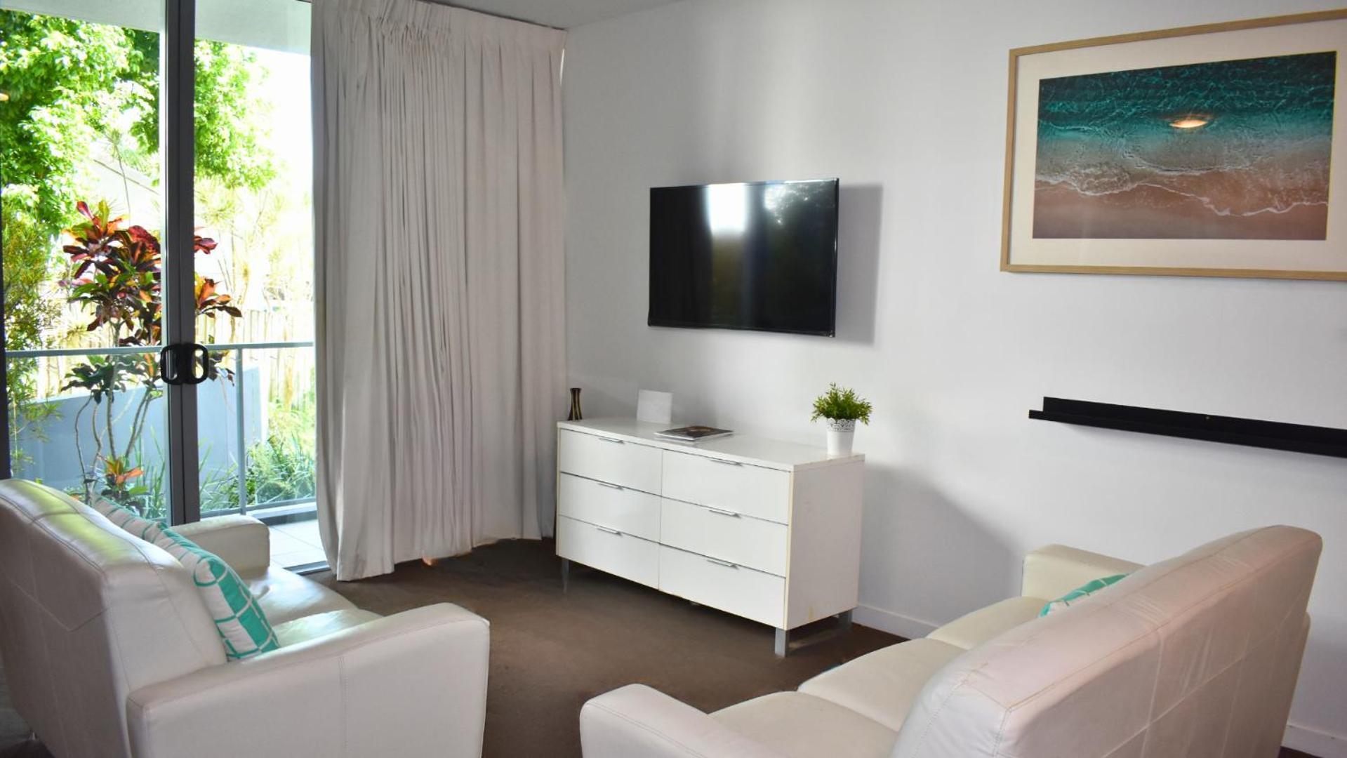 Ultiqa Freshwater Point Broadbeach Resort