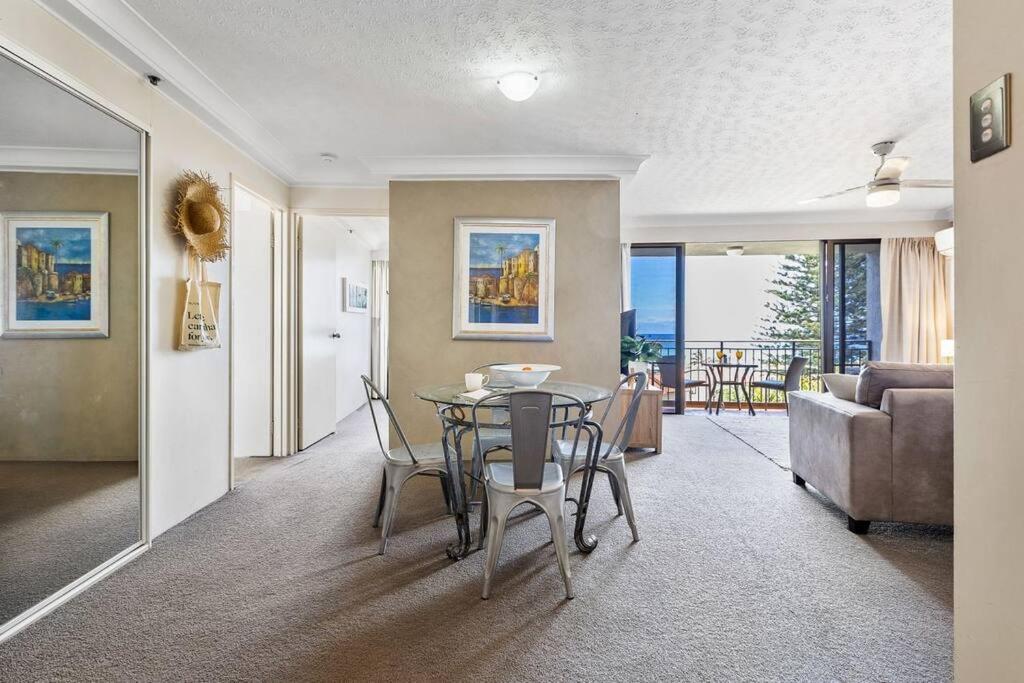 Ocean Breeze At Palm Apartment Gold Coast