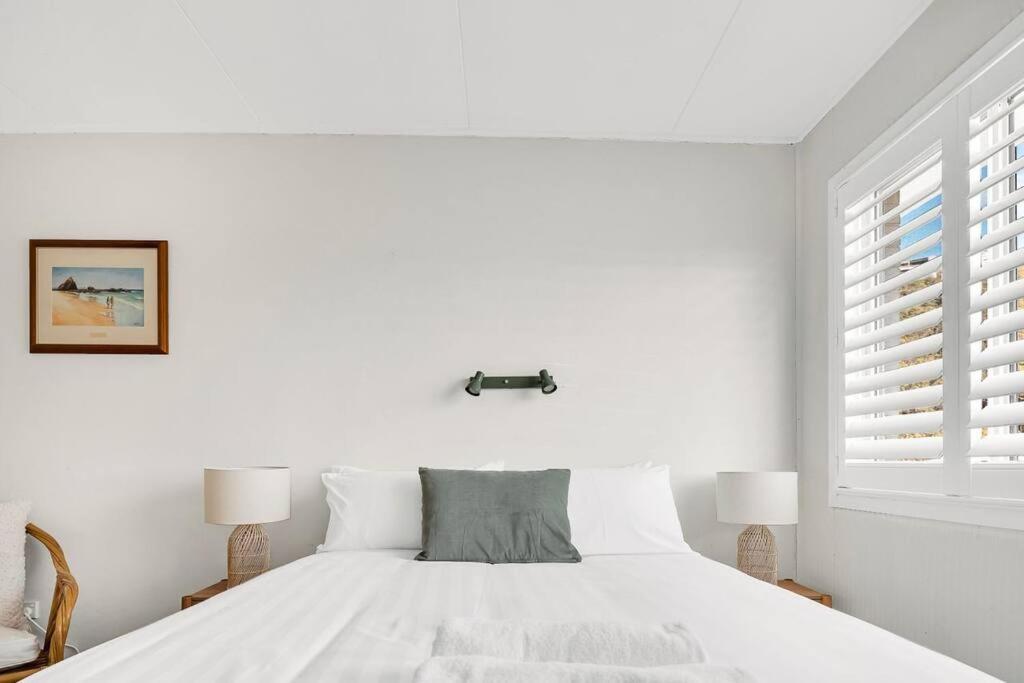 White Dolphin, Unit 7 Apartment Gold Coast