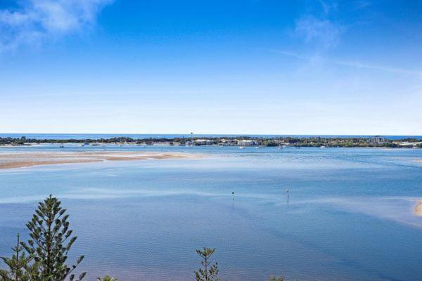 Luxe On The Broadwater *