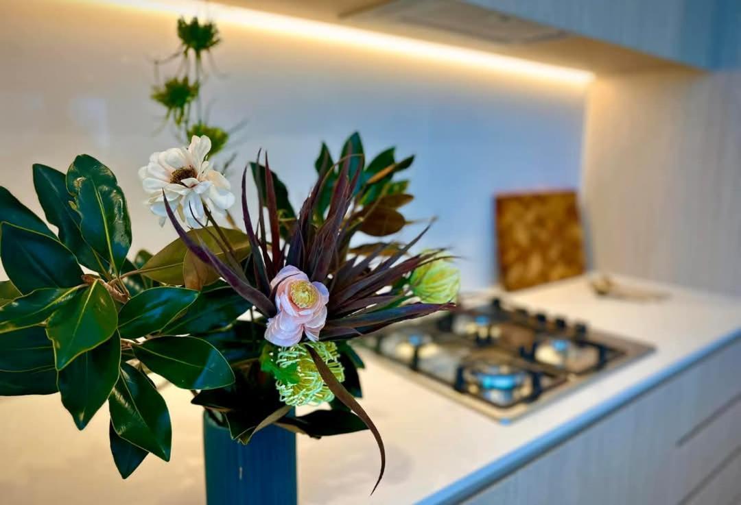Luxe On The Broadwater * Gold Coast