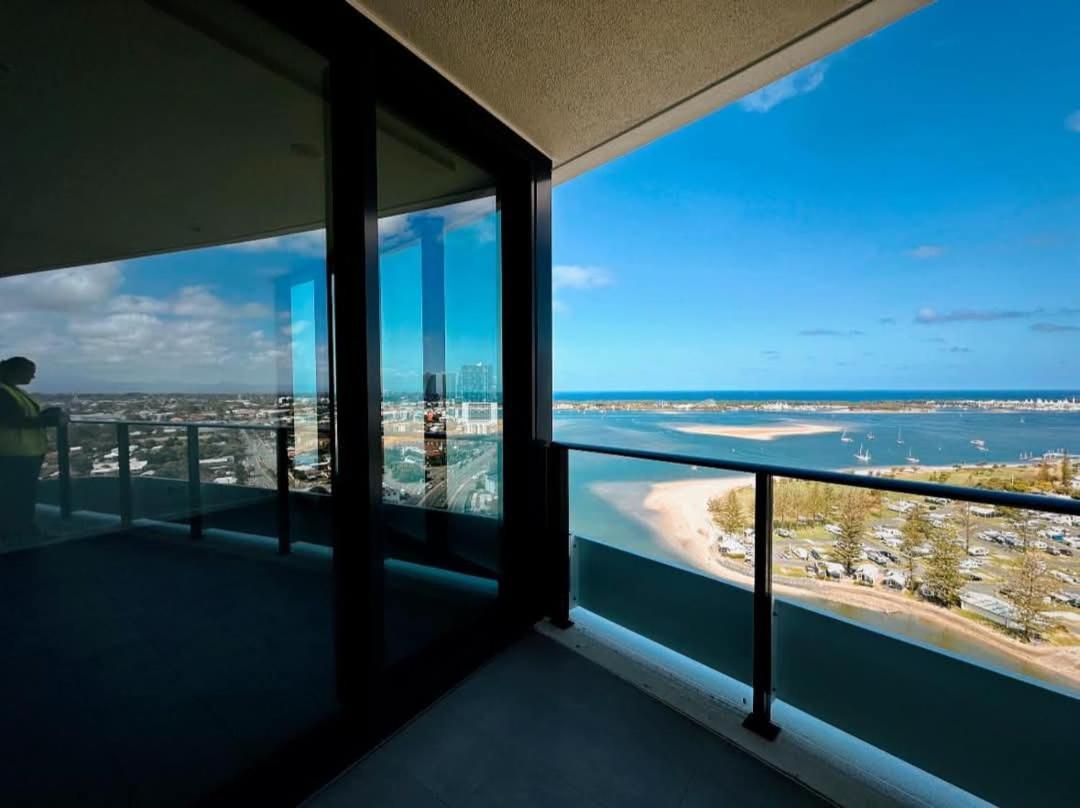Apartment Luxe On The Broadwater