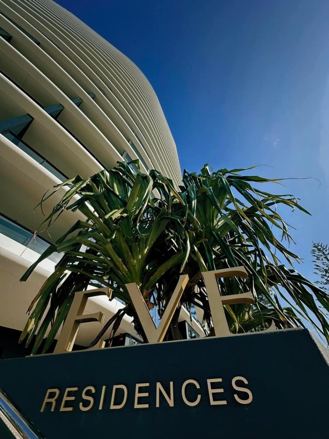 Luxe On The Broadwater Apartment *