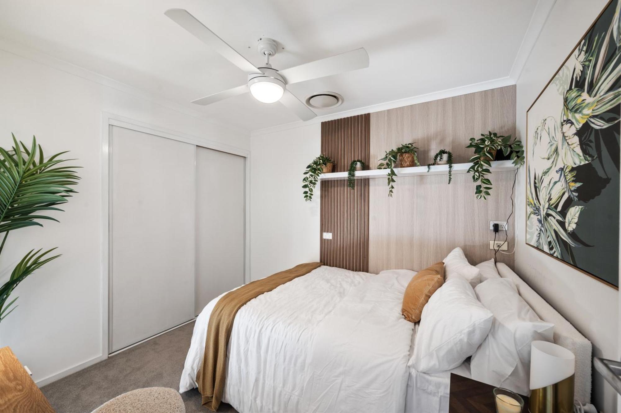 4br Coomera Views! Prime Near Beaches Gold Coast