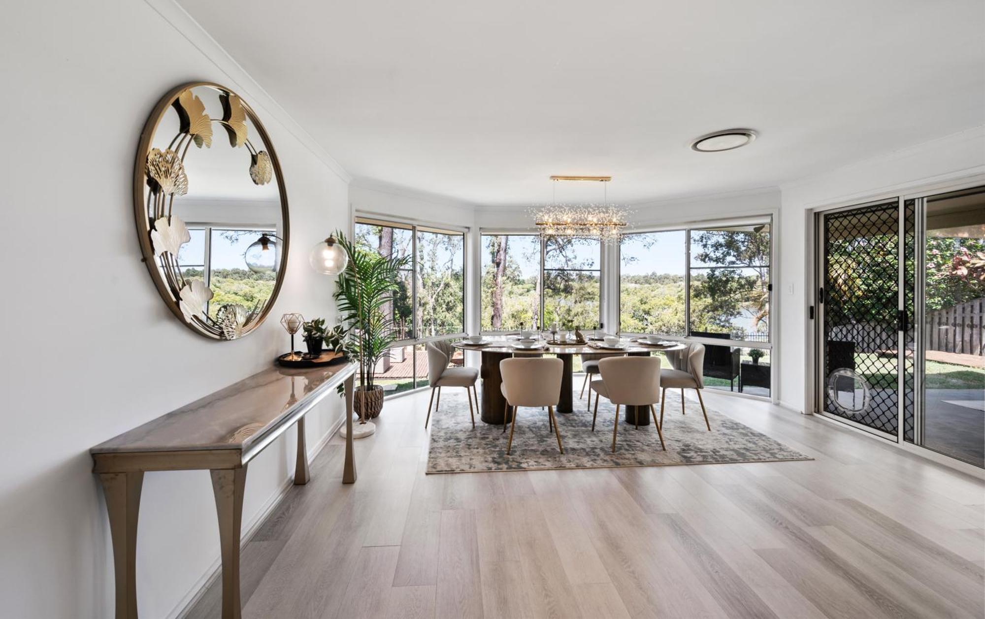 4br Coomera Views! Prime Near Beaches *