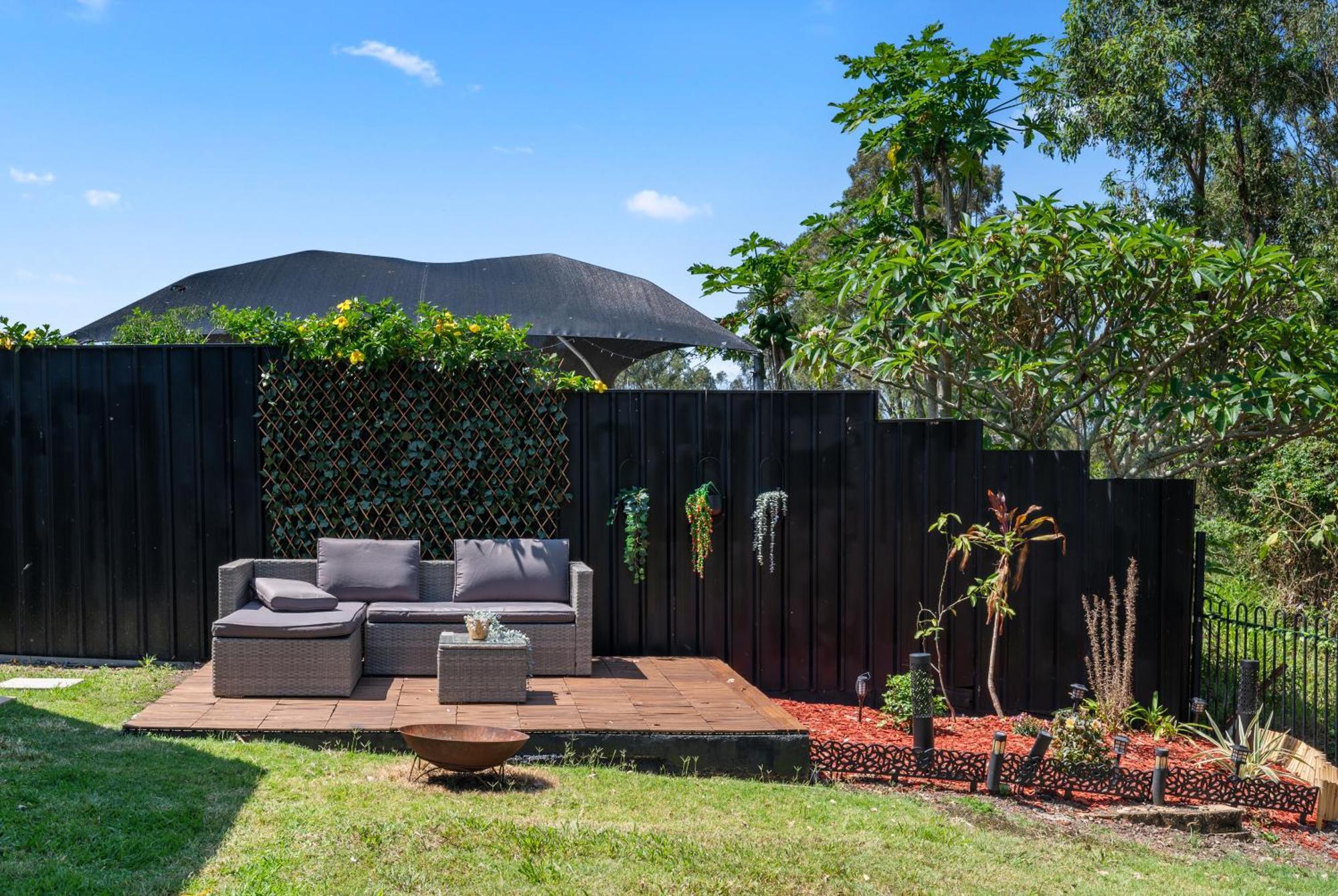 4br Coomera Views! Prime Near Beaches