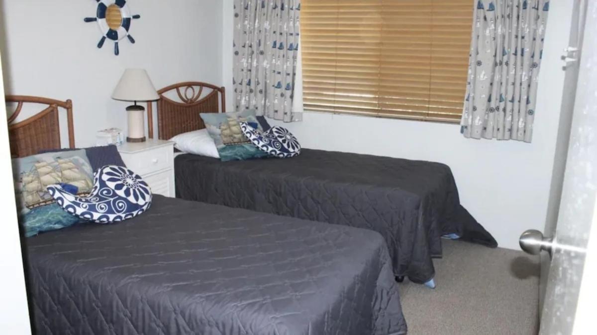 Paradise Grove * Gold Coast