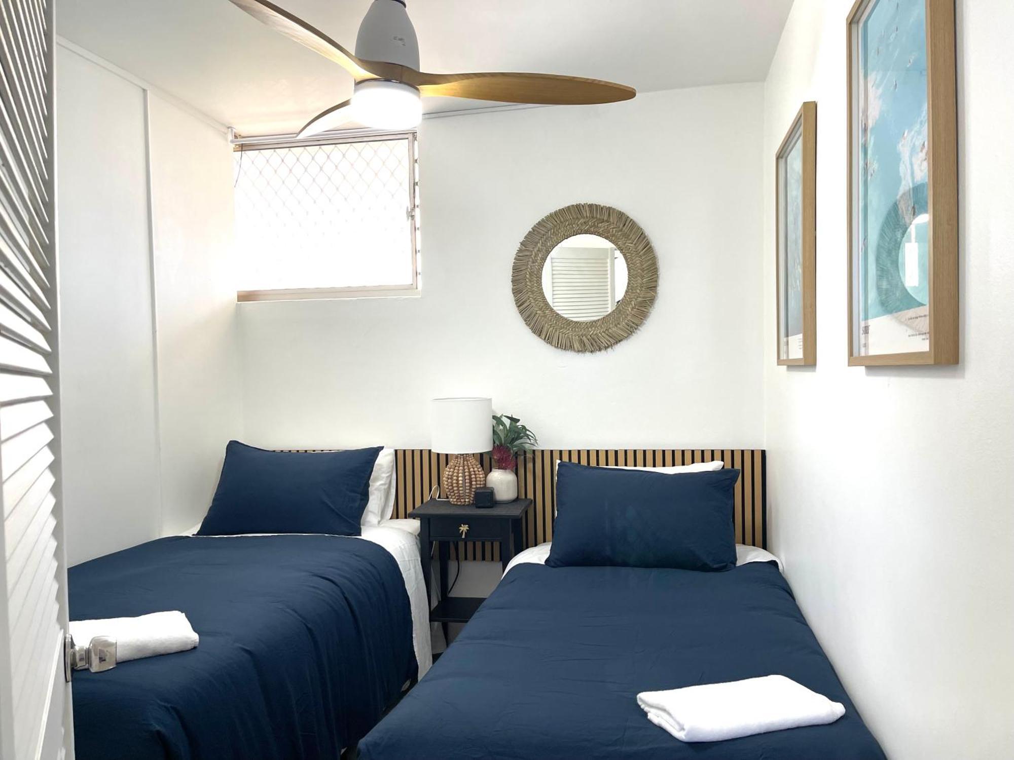 Surfers Beachfront Family Retreat