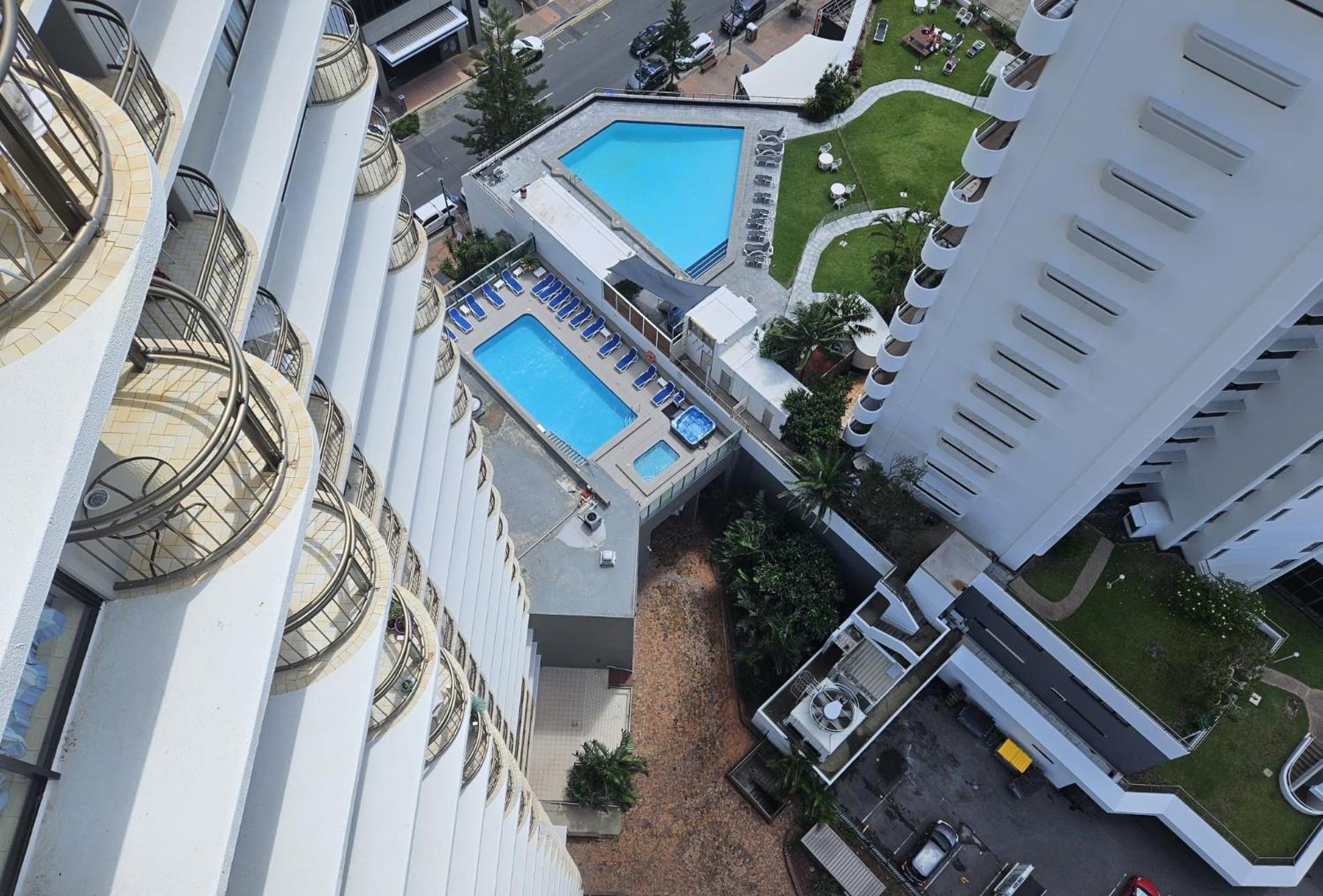 Surfers Paradise Absolute Beachfront With Views, High Level 1br - Ideal For Couples Or 2 Ppl Travelling Together Gold Coast