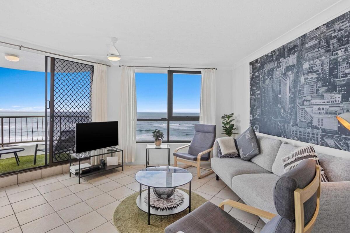 Apartment Seascape Serenity In Palm