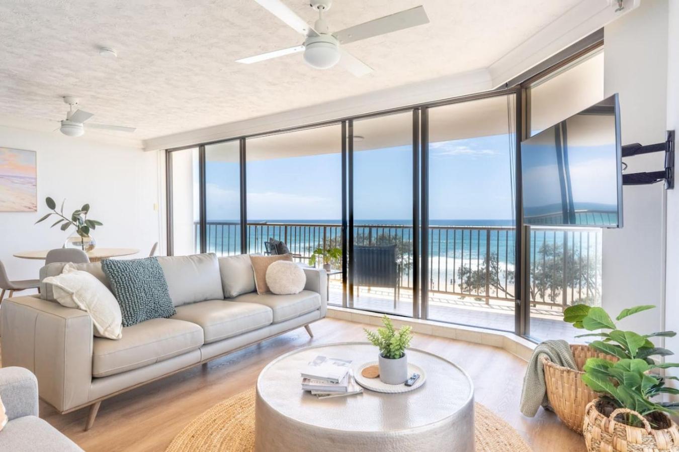 New! Beachfront Bliss 2 Bed 2 Bath Stunning Ocean Views Apartment