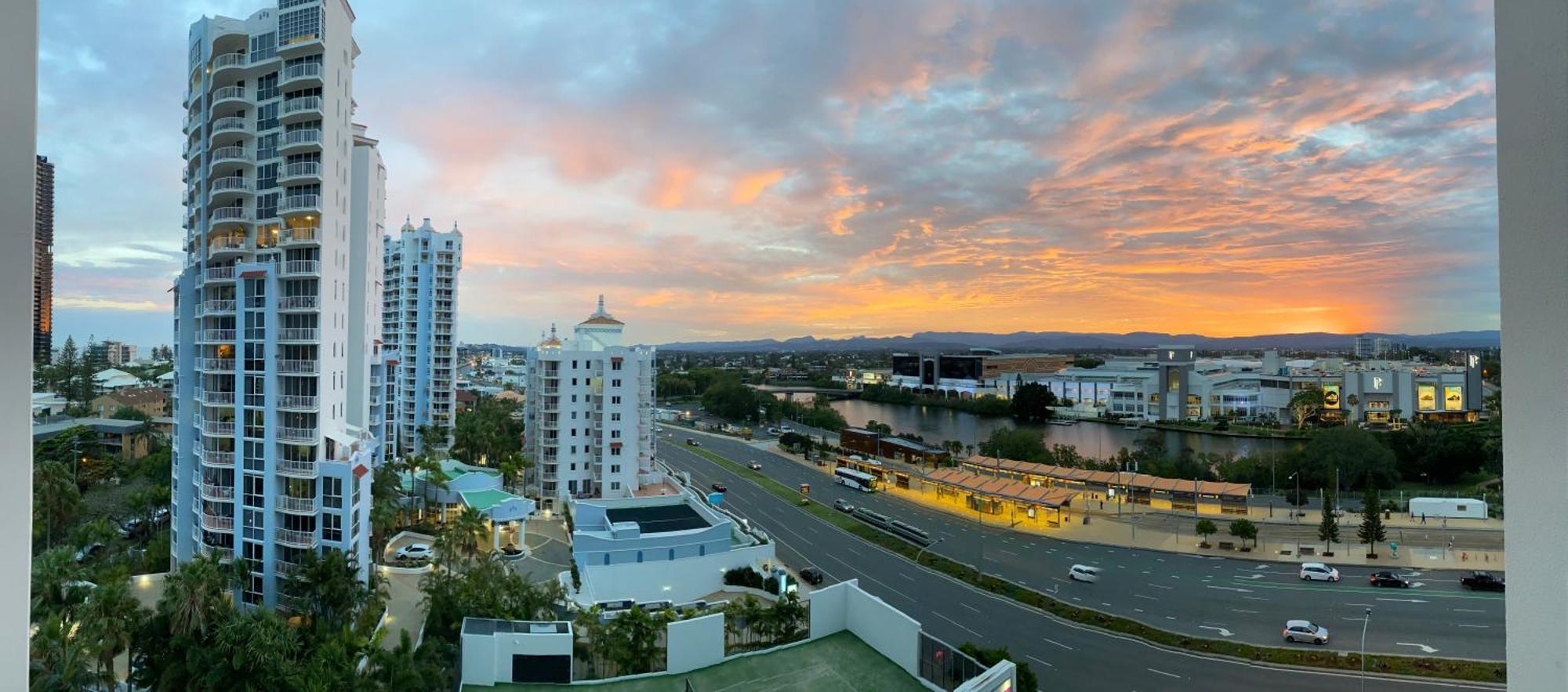 Broadbeach Walk Pac Fair, Casino * Gold Coast