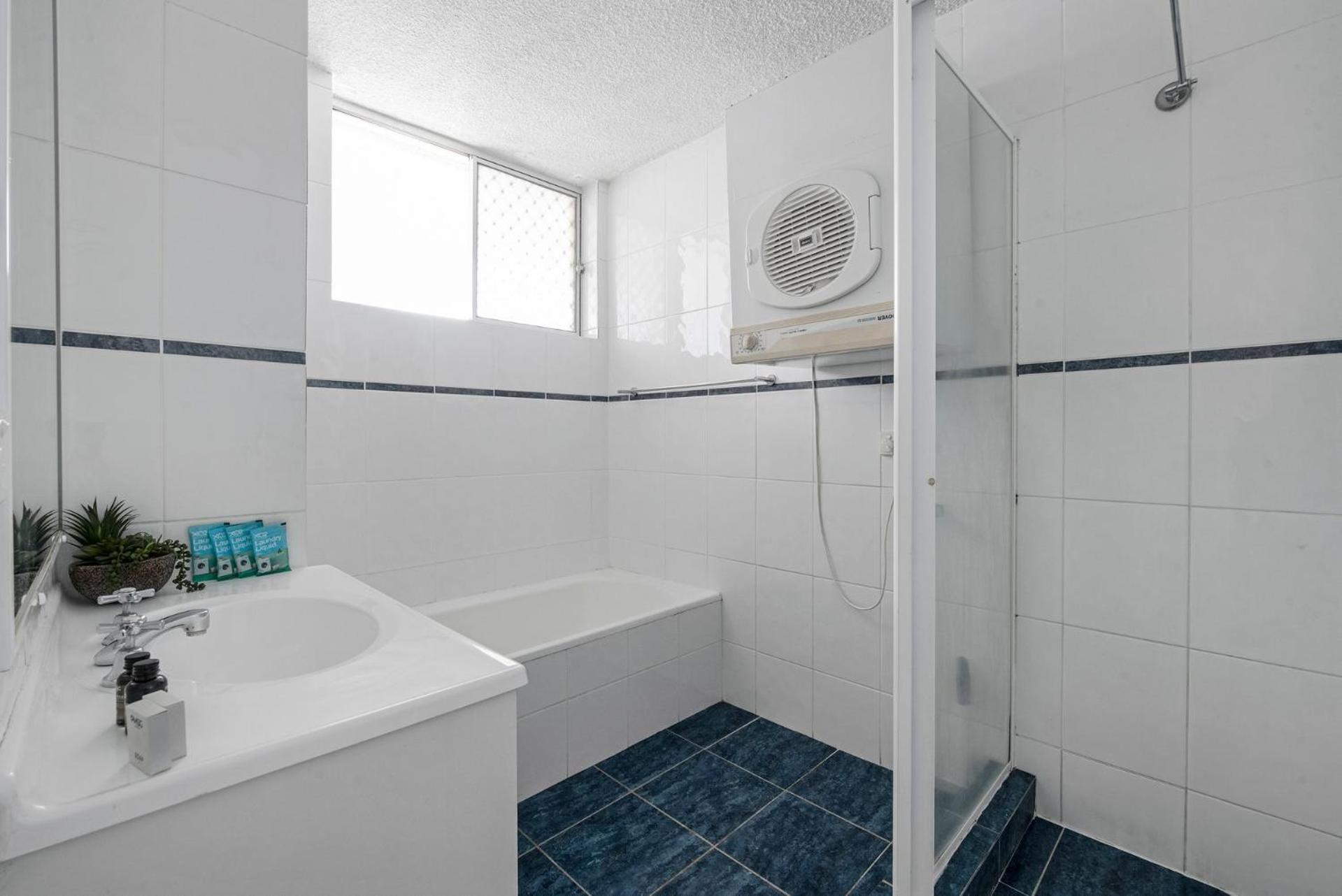 The Sands Beachfront 3 Bedroom - Coasthm Gold Coast