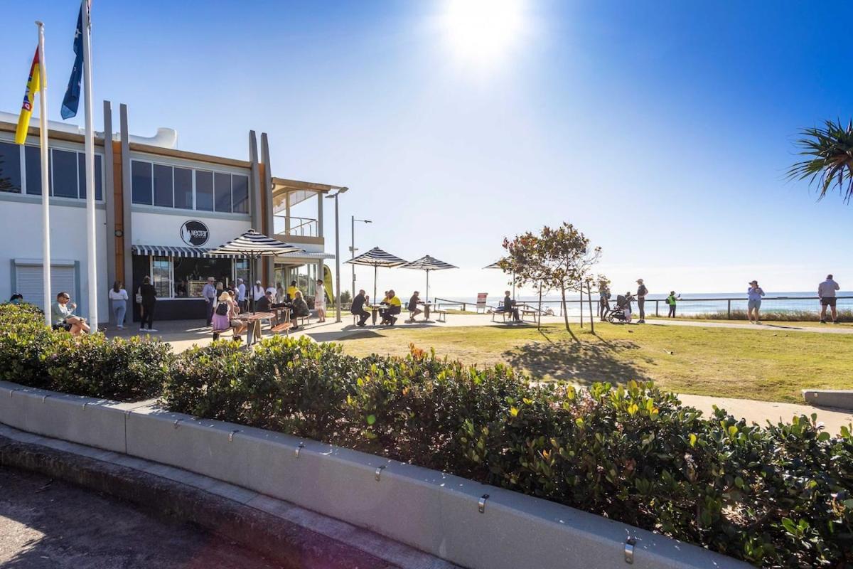 Apartment Beachfront Burleigh Getaway! Gold Coast